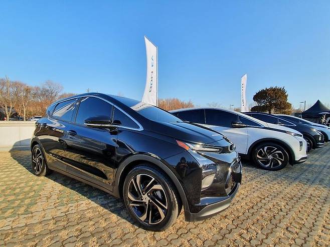 볼트EV 측면ⓒ데일리안