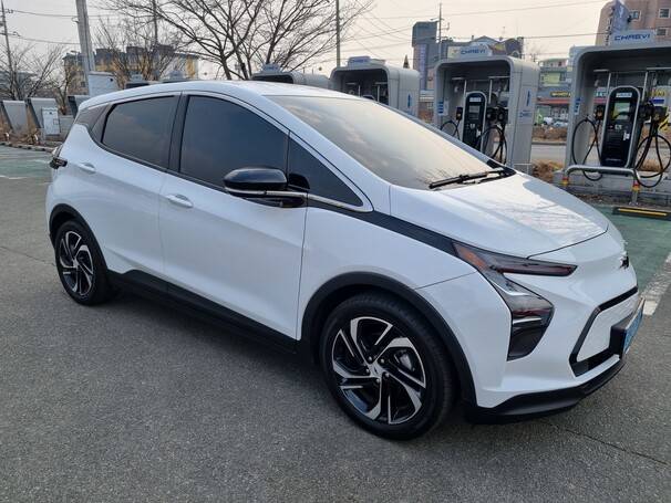 쉐보레 2022볼트 EV 모습.