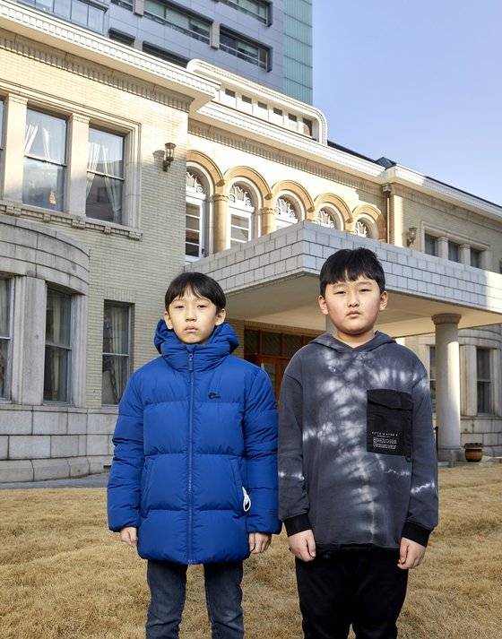 대한민국 임시정부의 마지막 청사인 경교장에선 김구 선생 암살을 비롯한 대한민국 현대사의 중요한 사건이 일어났다.