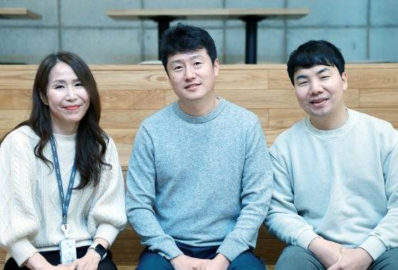 네이버 악플 차단을 담당하는 임남정 그린UGC 리더, 이규호 미디어인텔리전스 리더, 이태호 미디어인텔리전스 개발자.(왼쪽부터) [사진 네이버]