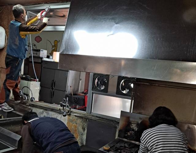 ▲창원시는 14일 일반음식점을 대상으로 주방 위생환경개선 지원 사업을 추진한다.   ⓒ창원시