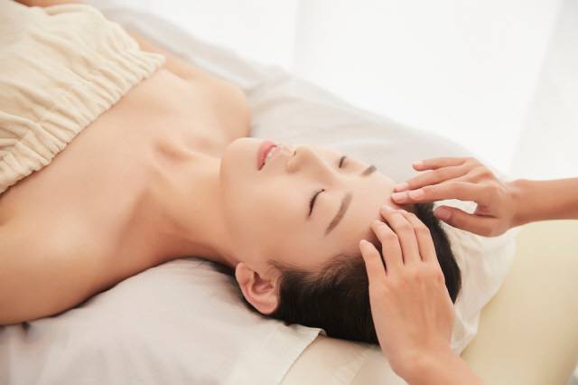 마사지의 의외의 건강 효과에 대해 알아본다