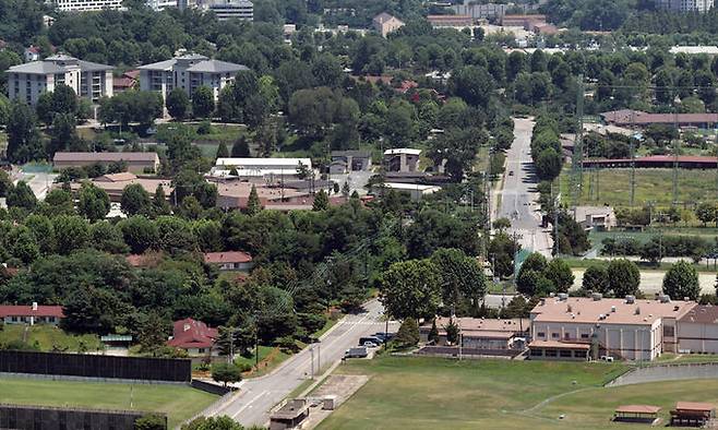 서울 용산에 있는 주한미군 기지 내 군사시설들을 포함한 일대 모습. 세계일보 자료사진