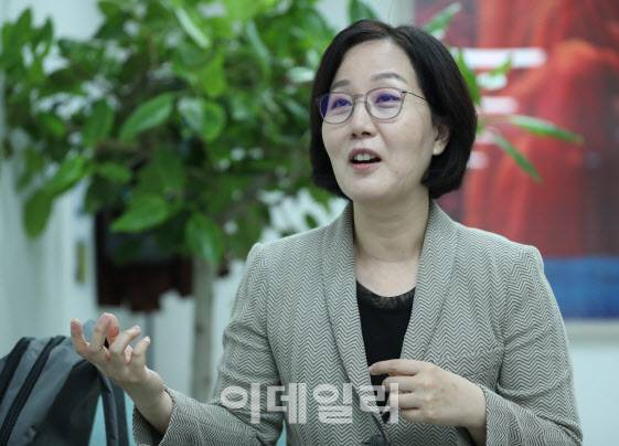 김현아 전 국민의힘 의원이 23일 고양시 일산서구 주엽동에 있는 다시작 도시연구소에서 이데일리와 인터뷰를 하고 있다. 이데일리DB.