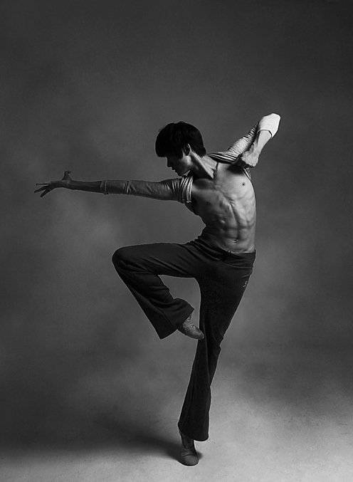 김기민 무용수. 사진 Photographer Baki(박귀섭)