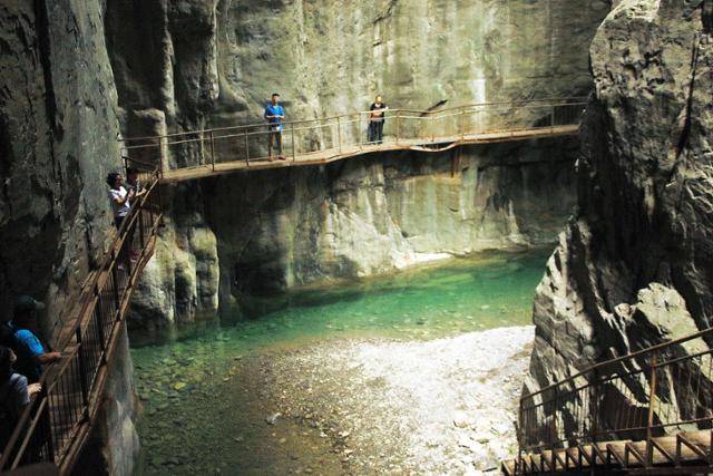 천폭협 계곡의 공중 잔도. Ⓒ최종명