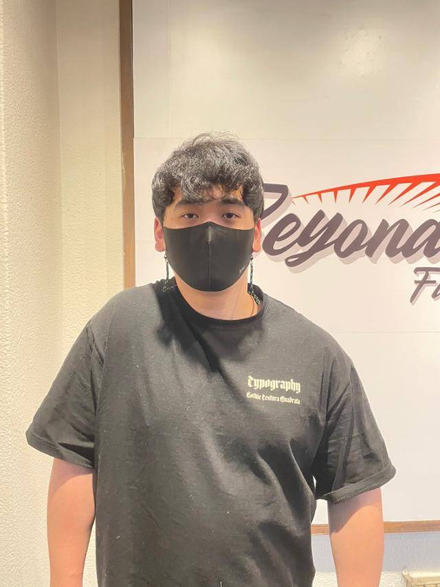 상부승모근 스트레칭. 비욘드 피트니스 제공