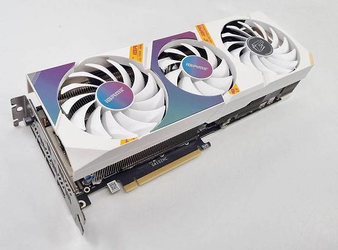 컬러풀 아이게임 지포스 RTX 3080 울트라 OC 12GB LHR(화이트 모델)