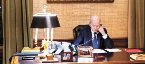 조 바이든 미국 대통령은 9일(현지시간) 저녁 윤석열 대통령 당선인과 전화 통화하고 당선을 축하했다. [사진 바이든 대통령 트위터]