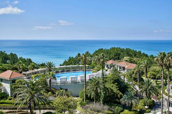 제주신라호텔의 어덜트 풀. [사진=제주신라호텔]