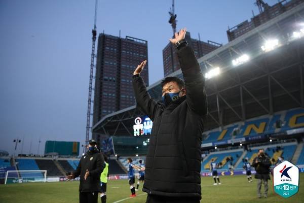 조성환 인천유나이티드 감독. 한국프로축구연맹 제공