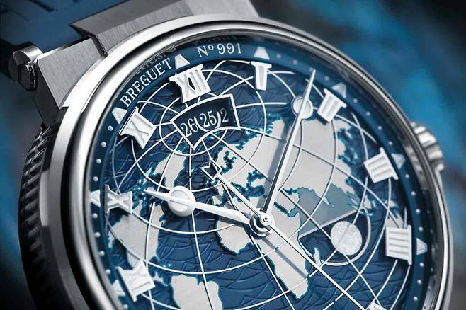 배의 닻에서 영감을 받아 제작된 도시 인디케이터.