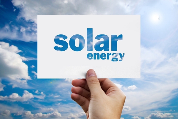 기후위기 이후 각국이 태양광 에너지 개발에 힘을 쏟고 있다.(출처=pixabay)