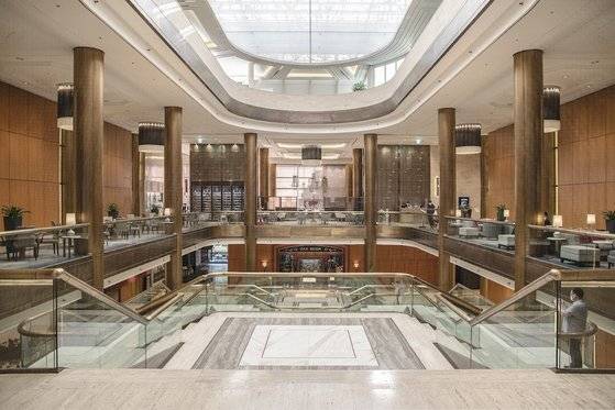 김종성 건축가가 설계한 서울 남산 힐튼호텔 내부. 건축가 황두진이 촬영했다. [사진 황두진]