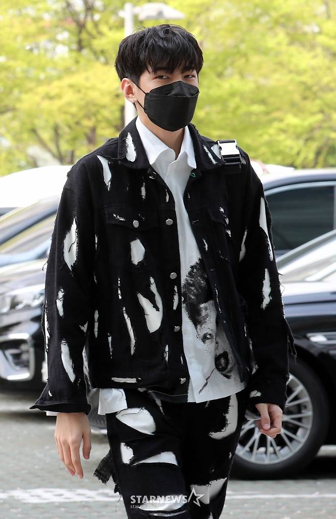 DKZ 재찬 '마스크 뚫고 나오는 잘생김'[★포토]