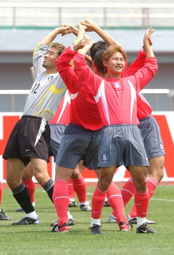 이천수는 대표팀 내 선후배 문화를 바꾼 주인공이다. [중앙포토]