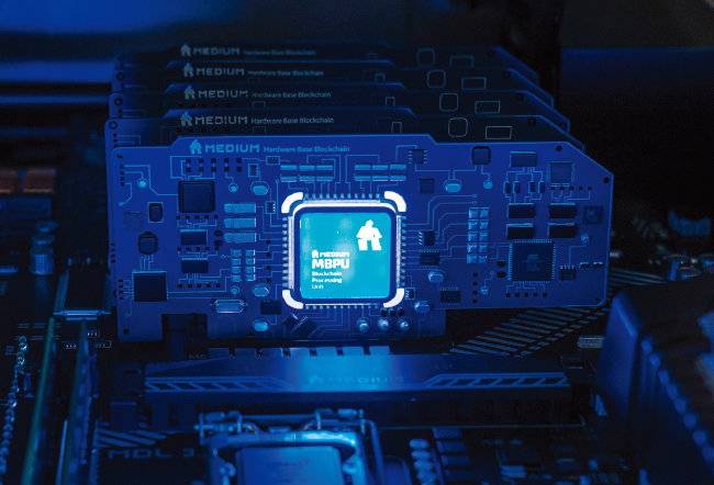 ‘미디움’이 개발한 블록체인 전용 하드웨어 정보처리장치 MBPU. [홍태식]