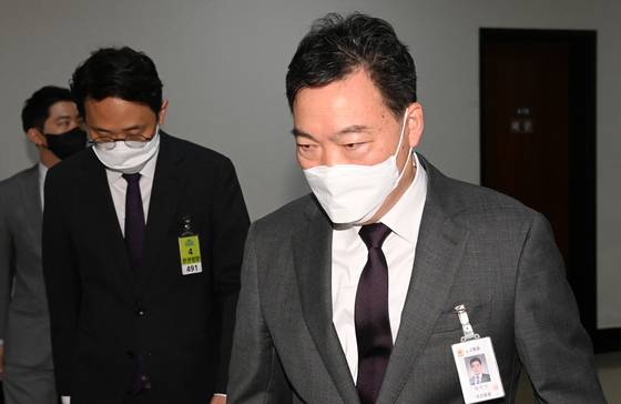 (서울=뉴스1) 허경 기자 = 김오수 검찰총장이 검찰 수사권 완전 박탈 입법 추진의 부당성을 호소하기 위해 15일 서울 여의도 국회에 방문하고 있다. (공동취재)2022.4.15/뉴스1