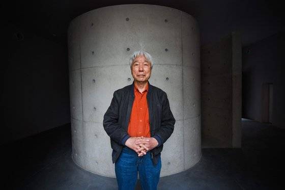 아를 이우환미술관에서 외신매체들과 만난 이우환 화백. [사진 AFP=연합뉴스]