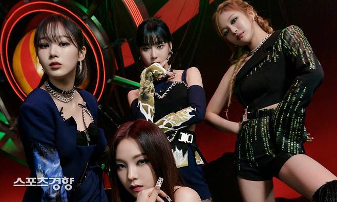 에스파가 미국 최대 규모 음악 축제인 ‘코첼라 벨리 뮤직 앤드 아츠 페스티벌’에 참석하기 위해 오는 20일 출국한다. 소속사 제공