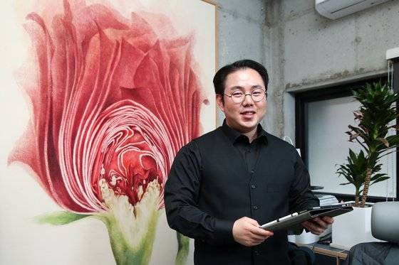 유망 신진작가 매니지먼트 사업을 하는 스타트업 맨션나인의 이영선 대표. 우상조 기자