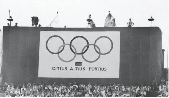 근대 올림픽 초창기 성화대 벽에 올림픽 마크와 올림픽 모토가 새겨진 모습. [IOC 홈페이지 캡처]