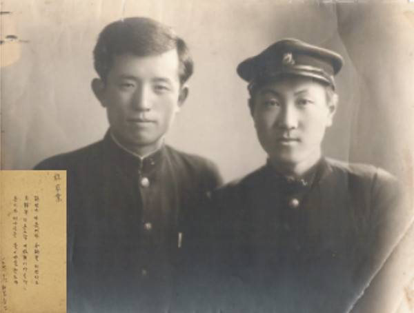 연희전문 시절 윤동주(왼쪽) 시인과 정병욱 선생. 연세대 윤동주기념관 제공