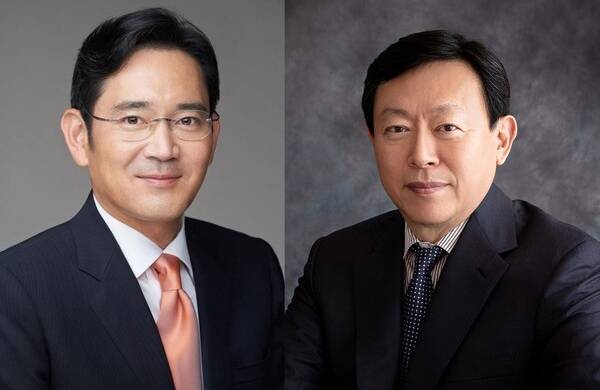 Jay Y Lee and Shin Dong-bin. [Photo by MK DB]