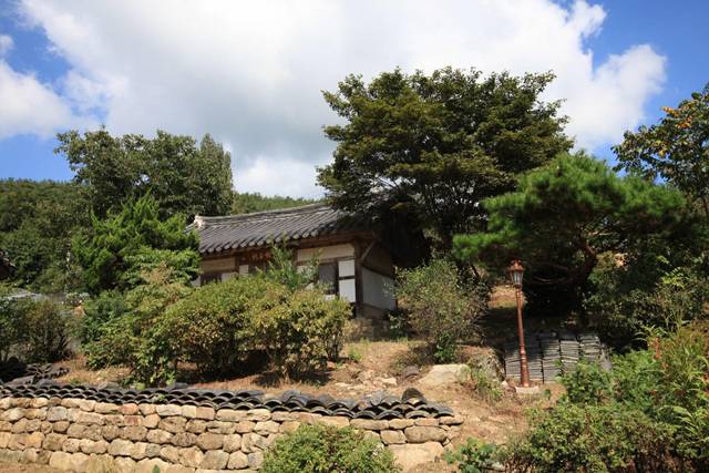 ▲이웅재 고가는 조선중기 종가의 규범을 지키면서도 화려하지 않고, 위엄을 갖추면서도 드러내지 않는 품위를 느끼게 한다.Ⓒ임실군