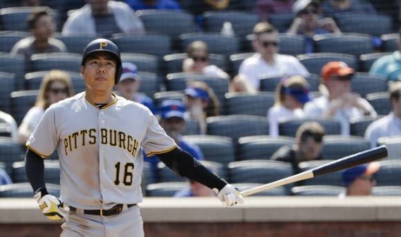 한국야구위원회(KBO)는 키움 히어로즈가 요청한 강정호의 선수계약을 승인하지 않기로 29일 결정했다. 단 임의해지 복귀는 허용했다. 사진은  MLB 피츠버그 시절 강정호. [사진=뉴시스]