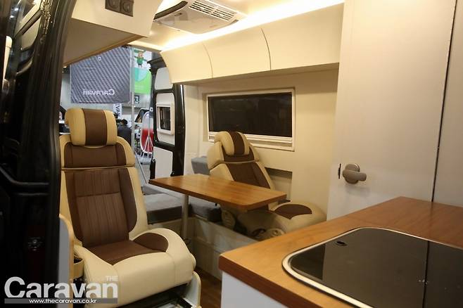 월든 컴포트 모델의 2열 추가 시트가 적용된 상태