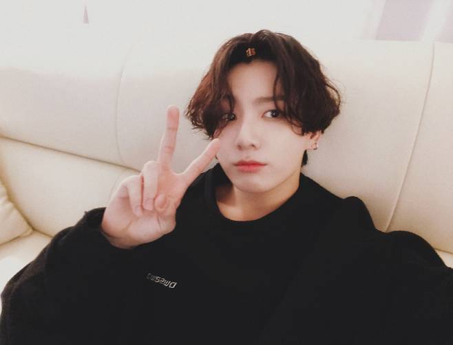 방탄소년단 정국 "2세 이름은 전설, 전율..크아~" 작명 센스..전 세계 실트 1위
