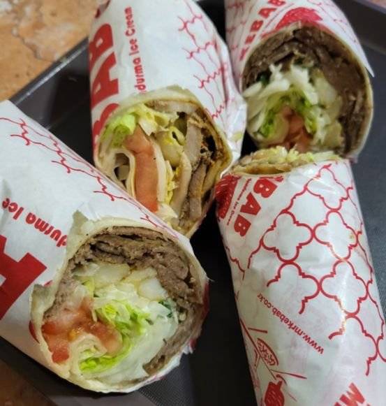 케밥은 닭고기·양고기 중에 선택할 수 있다. 소중 학생기자단은 처음 먹어보는 양고기에도 과감하게 도전했다.