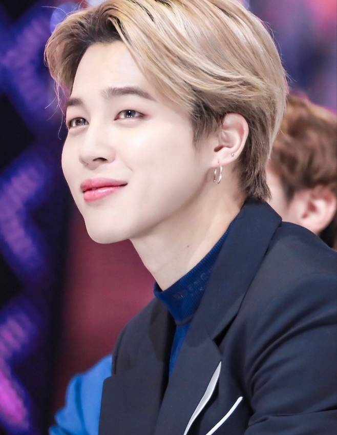 '단 4일의 기적' 방탄소년단 지민 'With You' 英오피셜 싱글 차트 다운로드 5위·세일즈 8위..최장 1위까지