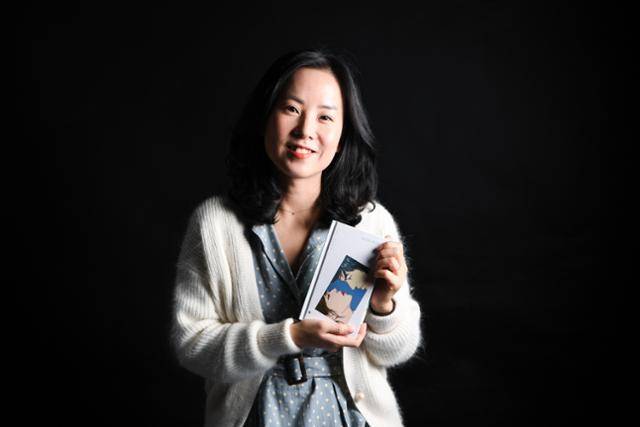 서수진 작가는 현재 시드니칼리지 평생교육원에서 한국어를 가르치고 있다. 서 작가는 "당분간은 외국이라는 공간, 외국인이라는 정체성에 집중한 작품을 써 보고 싶다"고 했다. 김하겸 인턴기자