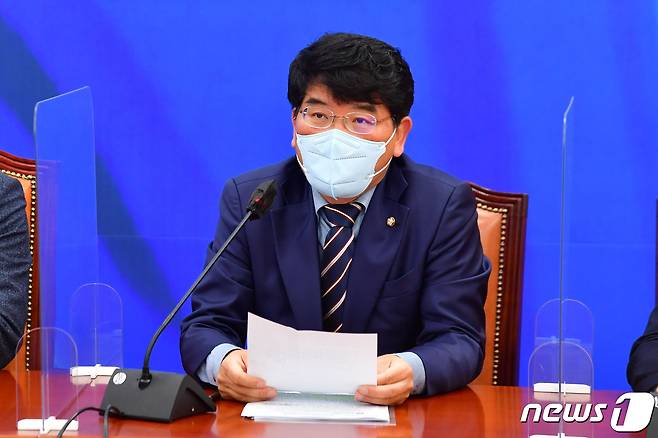 박완주 더불어민주당 의원. 2022.1.27/뉴스1 © News1 이승배 기자