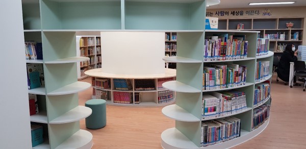 도서관의 다양하고 창의적인 공간.