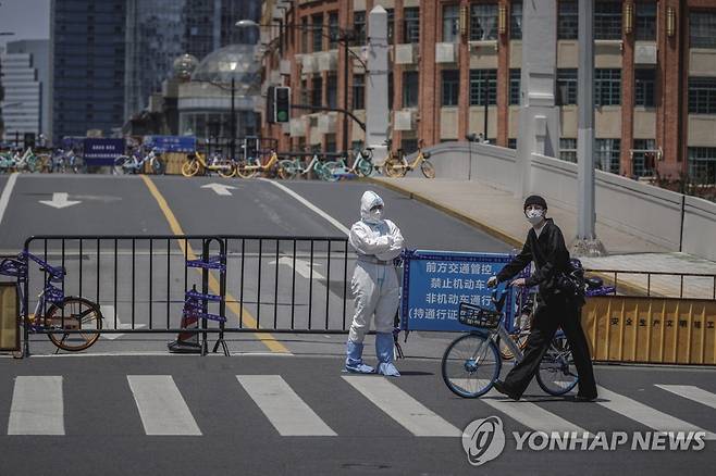 코로나19 확산으로 봉쇄된 중국 상하이 [EPA 연합뉴스 자료사진. 재판매 및 DB 금지]
