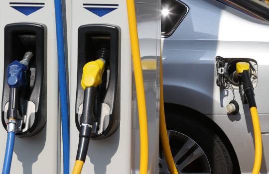 서울 시내 한 주유소 모습. <연합뉴스>