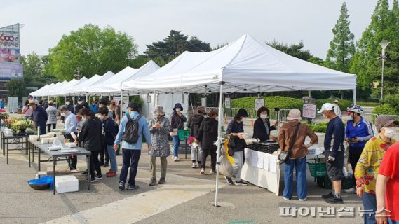 (재)고양국제꽃박람회 2021년 새벽시장 호수장터. 사진제공=(재)고양국제꽃박람회