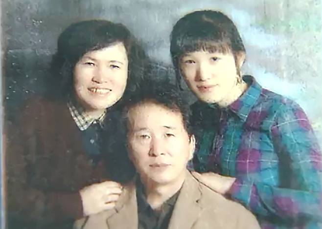 서른일곱에 만난 부인은 평생 든든한 후원자였다.