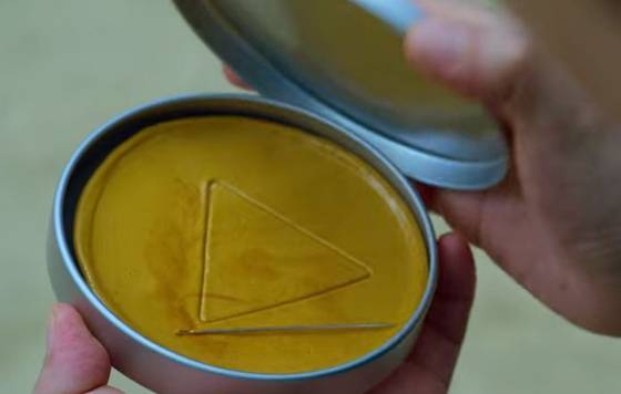 Netflix series "Squid Game" (2021) featuring dalgona [NETFLIX KOREA]