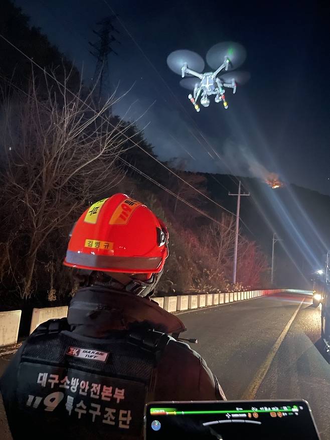 산불 현장에 투입된 소방드론 [소방청 제공·재판매 및 DB 금지]