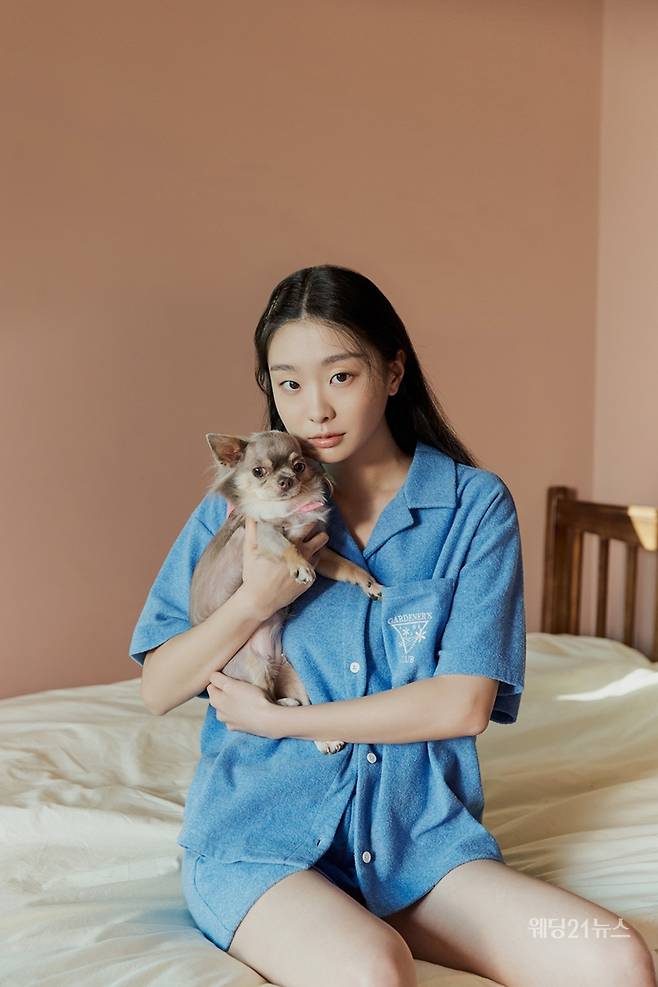 사진 : 스튜디오 톰보이(STUDIO TOMBOY) 22 여름 캠페인, 전속 모델 배우 김다미 (사진제공 : 스튜디오 톰보이)