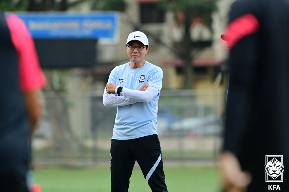 황선홍 U-23 대표팀 감독. [사진=대한축구협회(KFA)]