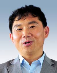 탈북민 출신  강철호 목사