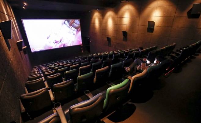 CJ CGV의 실적이 차츰 개선되는 분위기다. 사진은 서울 강북구에 위치한 CGV. /사진=뉴시스