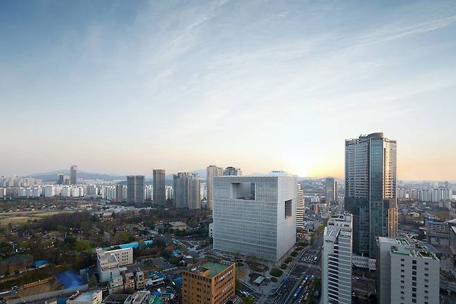 아모레퍼시픽그룹 본사 전경 (주간) © 뉴스1
