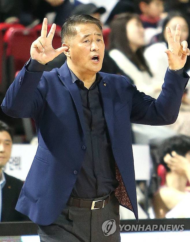 추일승 남자농구 대표팀 감독 [연합뉴스 자료사진]