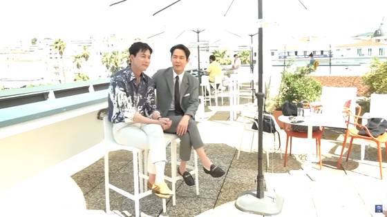 JTBC와 인터뷰하는 정우성·이정재